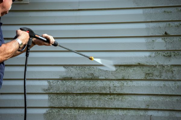 Cost of Vinyl Siding Power Washing in San Luis Obispo