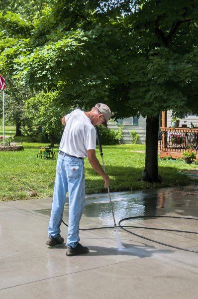 Cost of Driveway Concrete Cleaning in San Luis Obispo